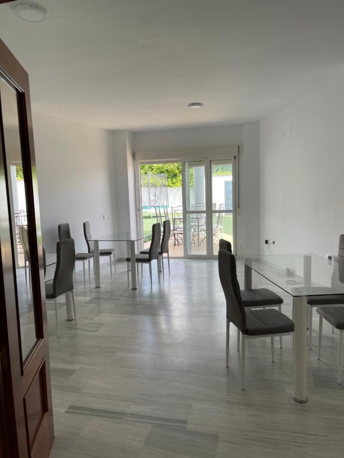 Exclusivo Chalet Sevilla. ¡Jardin & Cocina! 알칼라데과다이라 외부 사진